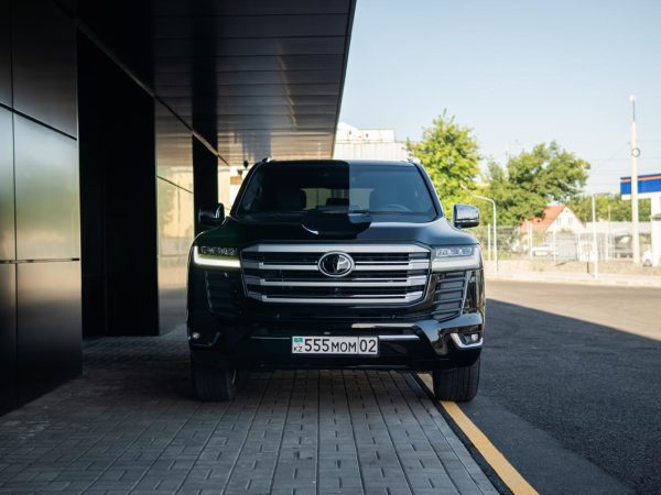 аренда toyota land cruiser 300 в алматы